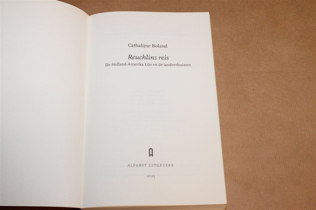 Reuchlins Reis — Holland-Amerika Lijn en de Titanic-Ramp, Boeken, Ophalen of Verzenden, Gelezen