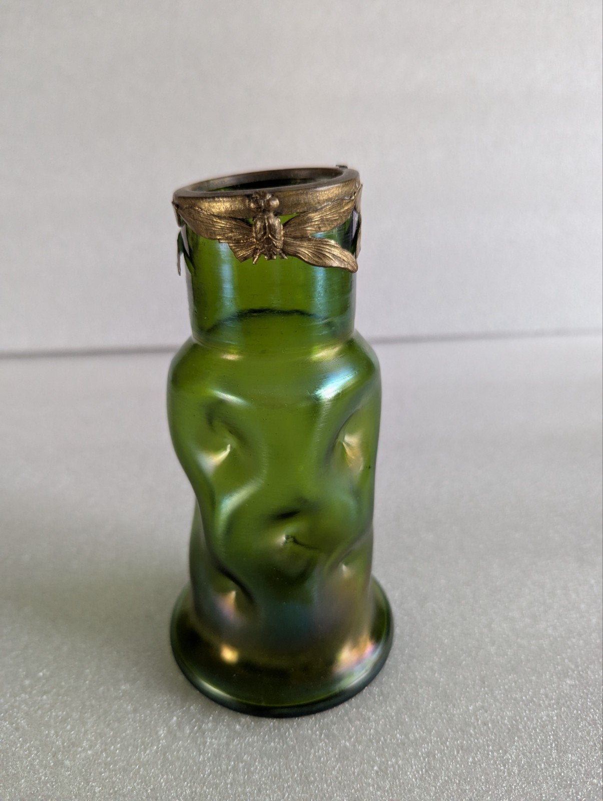 Art Nouveau Loetz iriserend glas vaasje met libelle, Ophalen of Verzenden