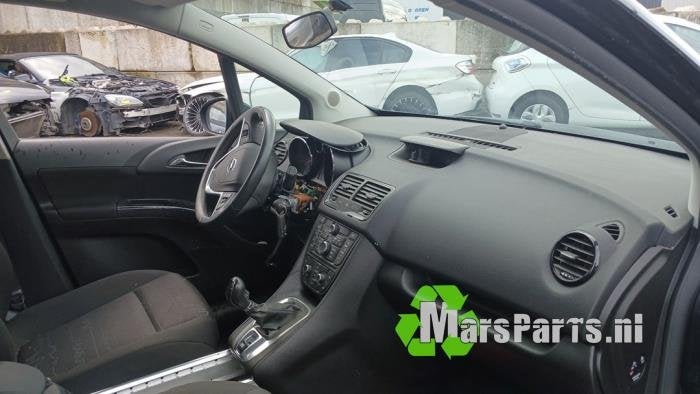 Dashboardkastje van een Opel Meriva, Gebruikt, -, -, Opel