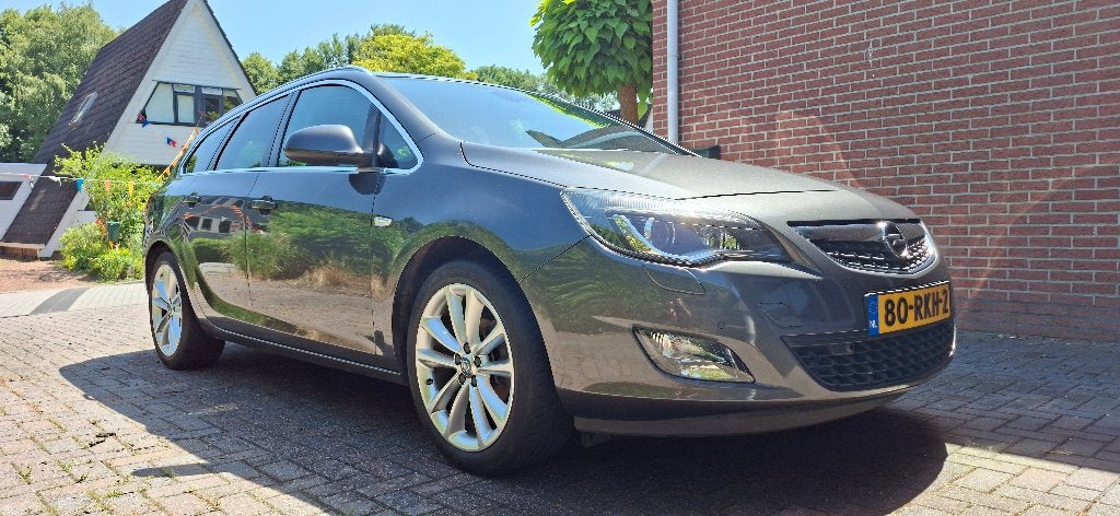 Opel Astra 1.4 Turbo 103KW ST 2011 Grijs, Voorwielaandrijving, Zwart, 4 cilinders, 1337 kg