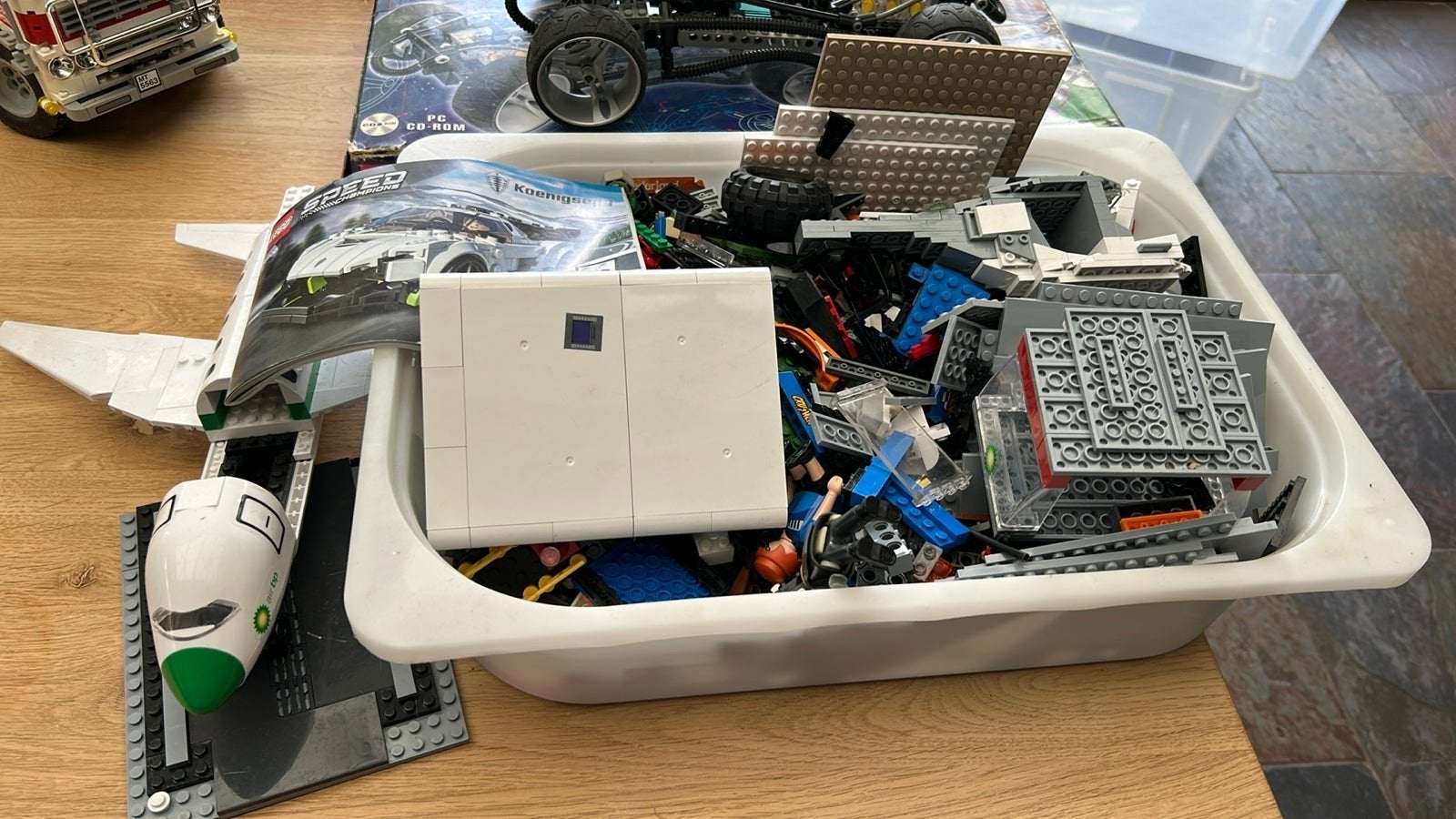 Grote partij diverse LEGO met poppetjes en vliegtuig, Ophalen of Verzenden, Gebruikt