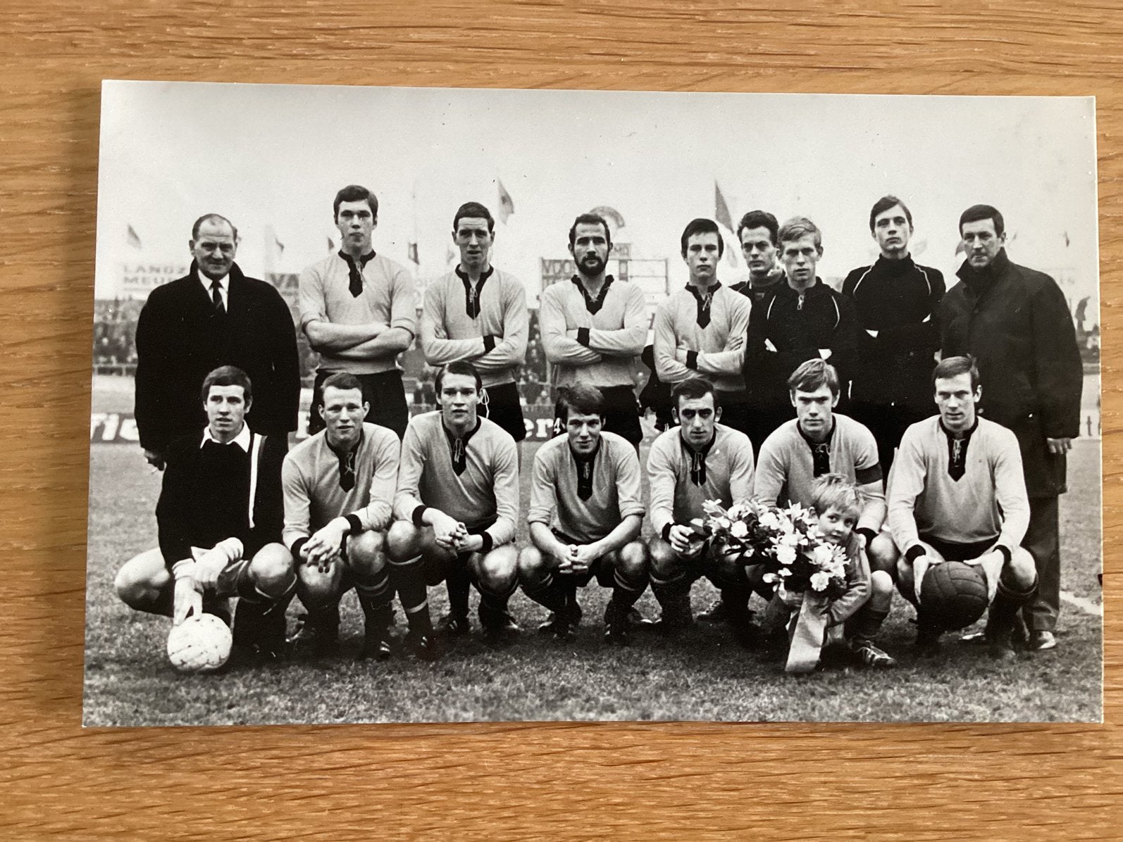 Elftalkaart DOS 1967-1968, Verzamelen, Sportartikelen en Voetbal, Ophalen of Verzenden, Zo goed als nieuw, F.C. Utrecht, Boek of Tijdschrift