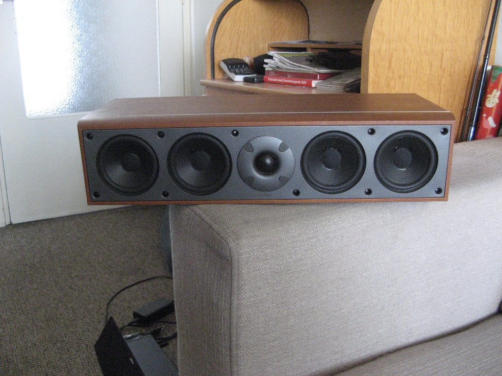 centerspeaker jamo, Audio, Tv en Foto, Gebruikt, 120 tot 150 watt, Ophalen of Verzenden, Basreflex