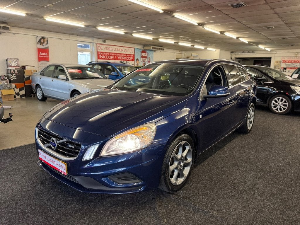 Volvo V60 1.6 DRIVe R-Design ocean drive. Lederen, trekhaak,, Auto's, Voorwielaandrijving, Euro 5, Gebruikt, 4 cilinders