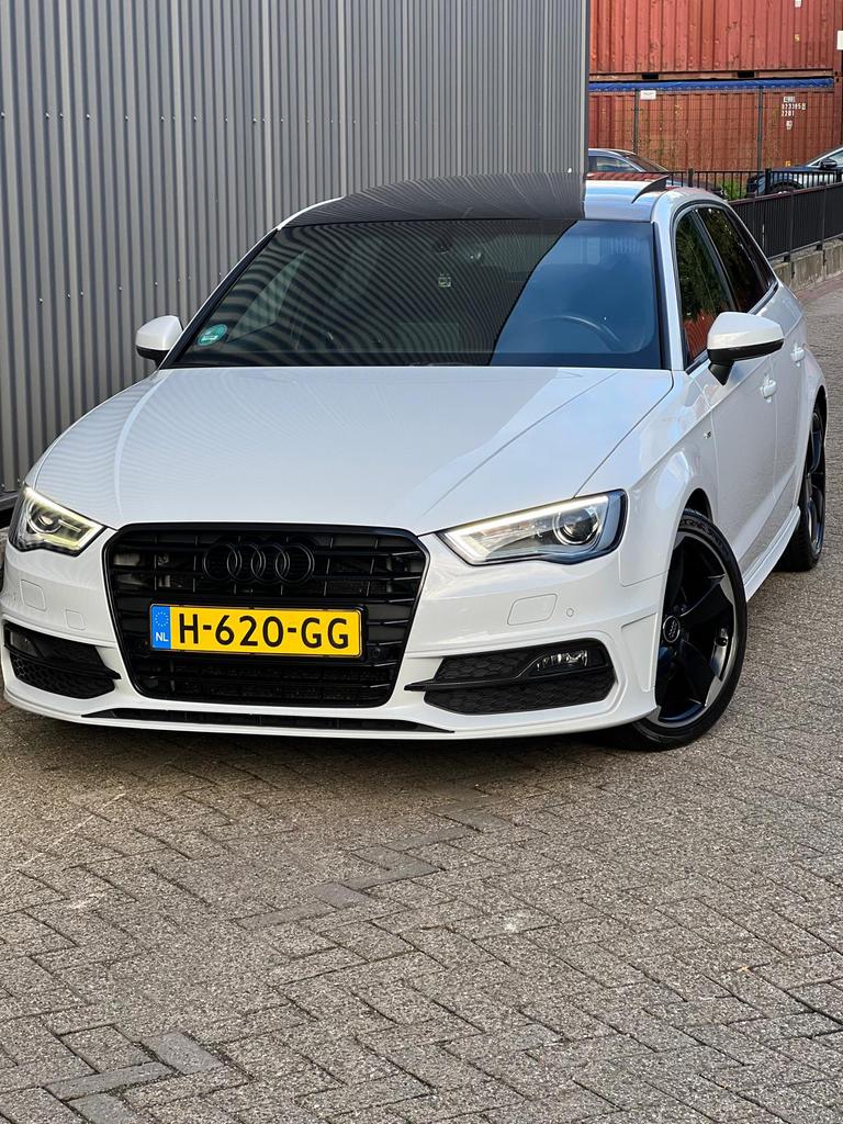 Audi A3 1.8 Tfsi 132KW Sportback AUT 2013 Wit, Auto's, Audi, Zwart, 4 cilinders, 179 pk, Wit