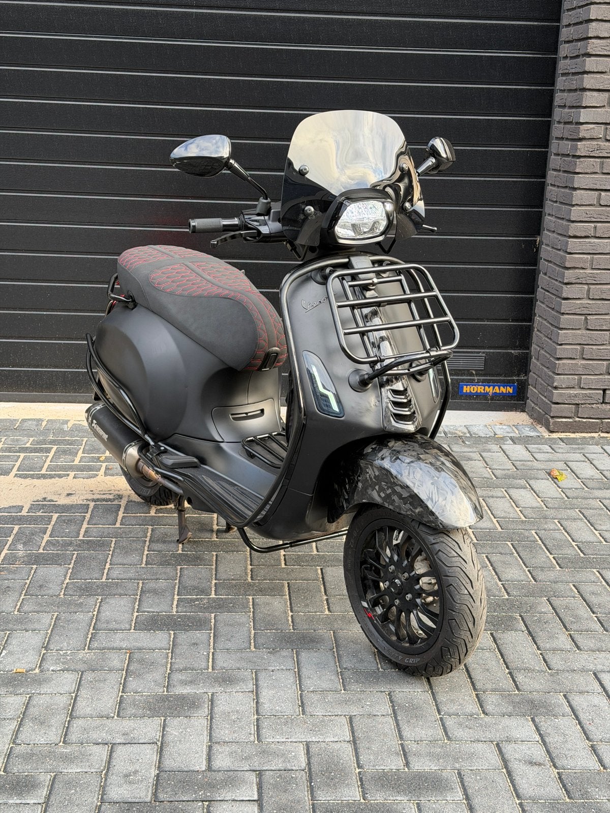 Vespa sprint 2021 Notte 80cc Akrapovic Forged Carbon Brom, Ophalen of Verzenden, Zo goed als nieuw, Benzine, Overige modellen