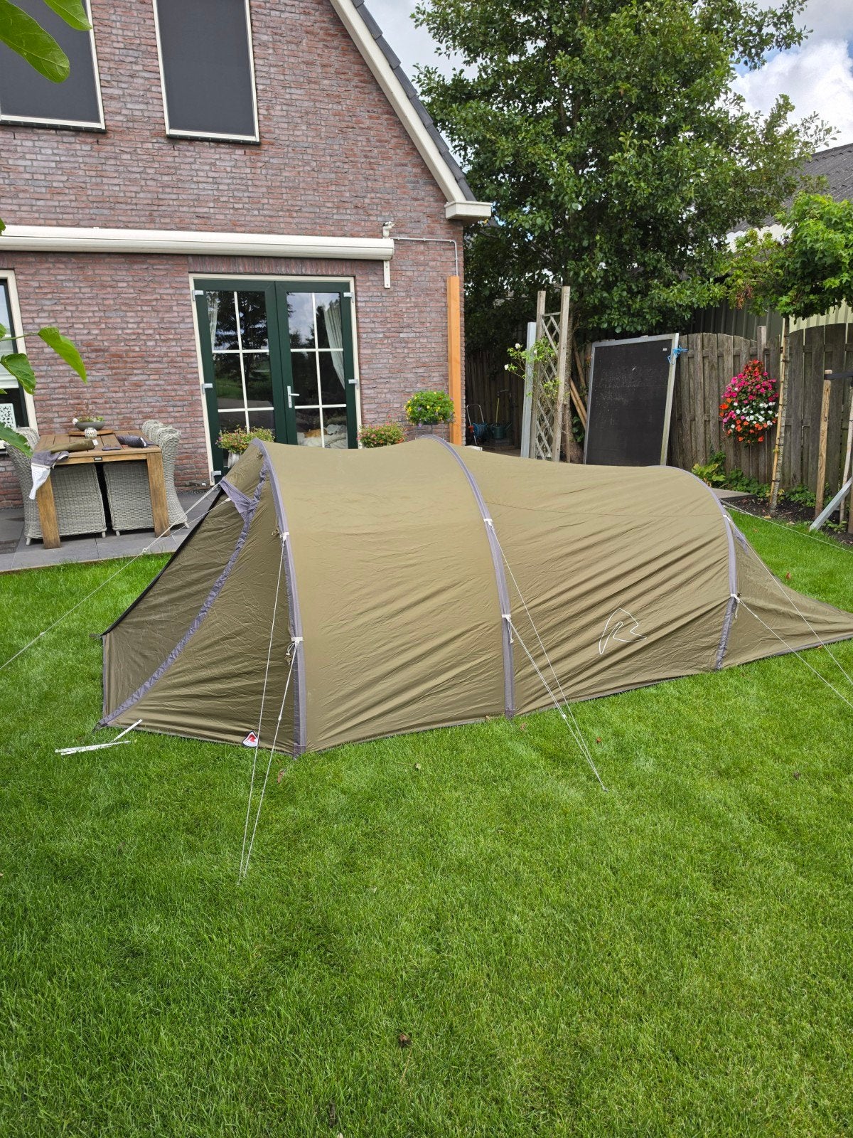 Robens Voyager 4 (4 persoons tent), Ophalen of Verzenden, Zo goed als nieuw, Tot en met 4