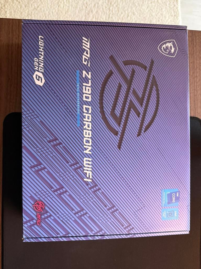 Msi z790 carbon wifi moederbord 1700 intel socket, Computers en Software, Moederborden, Ophalen of Verzenden, Zo goed als nieuw