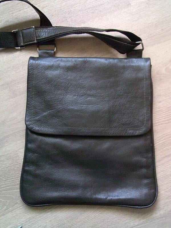LEREN CROSSBODY olijfgroen ca.35x31cm, Verzenden, Gebruikt, Groen, Overige typen