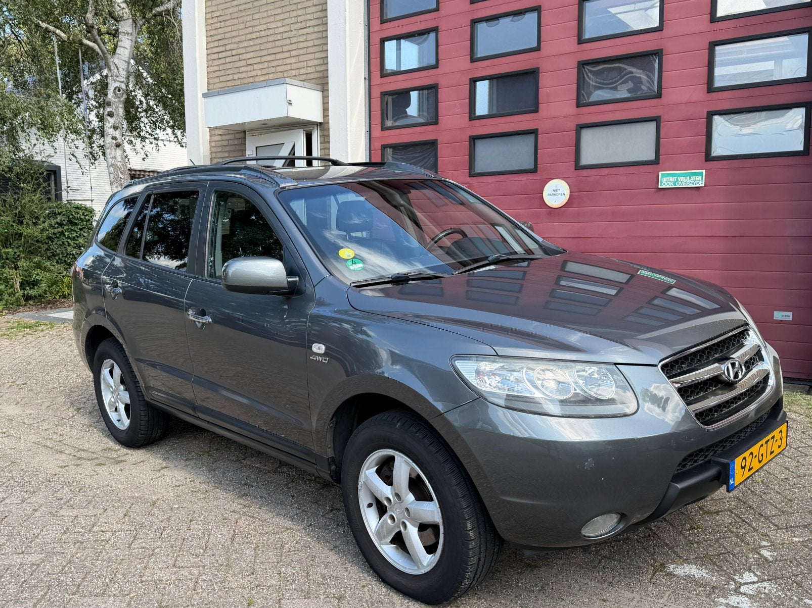 Hyundai Santa Fe 2.7i V6 automaat 4x4, 7-persoons, Auto's, Automaat, Santa Fe, Zwart, 156 pk