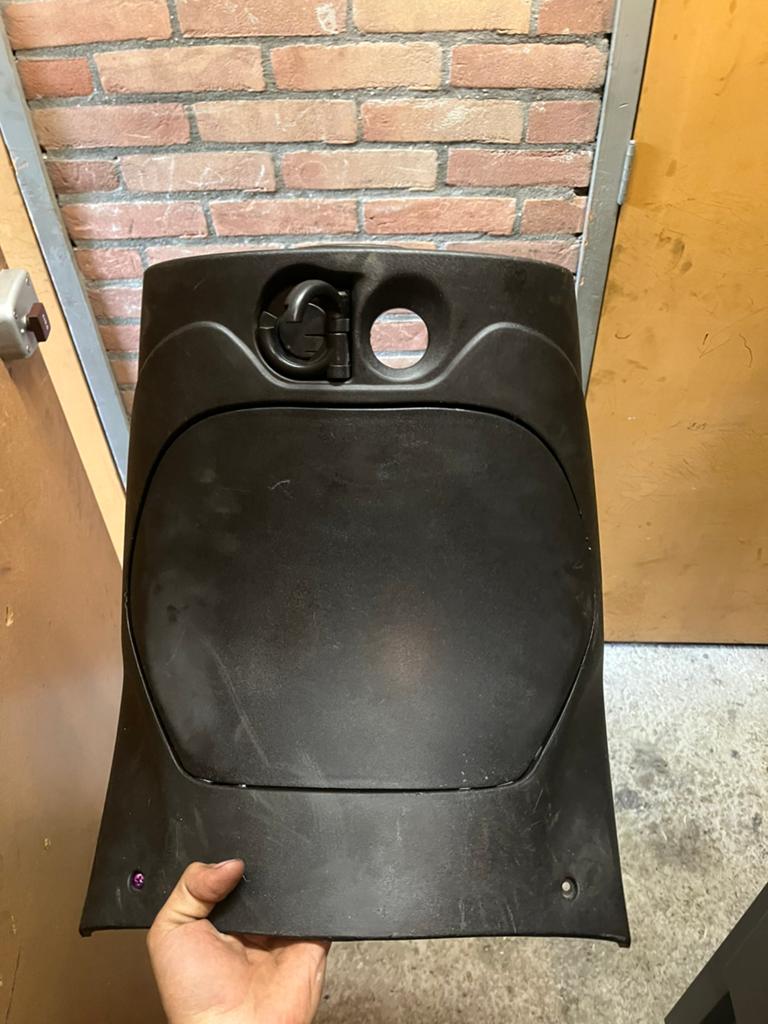 Zip beenkap bewerkt voor radiateur, Ophalen of Verzenden, Zo goed als nieuw, Overige typen, Piaggio