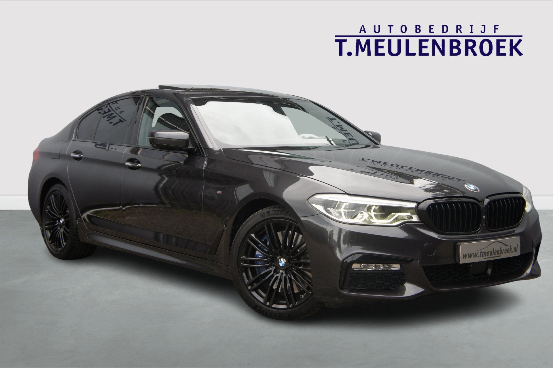 BMW 5 Serie 540i xDrive High Executive M Pakket, Glasdak, He, Automaat, Gebruikt, Euro 6, 2000 kg