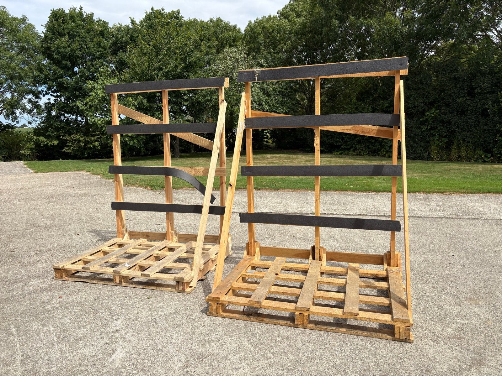 Twee stevige houten bokken gratis afhalen, Doe-het-zelf en Verbouw, Ophalen, Gebruikt, Overige typen, Minder dan 2 meter