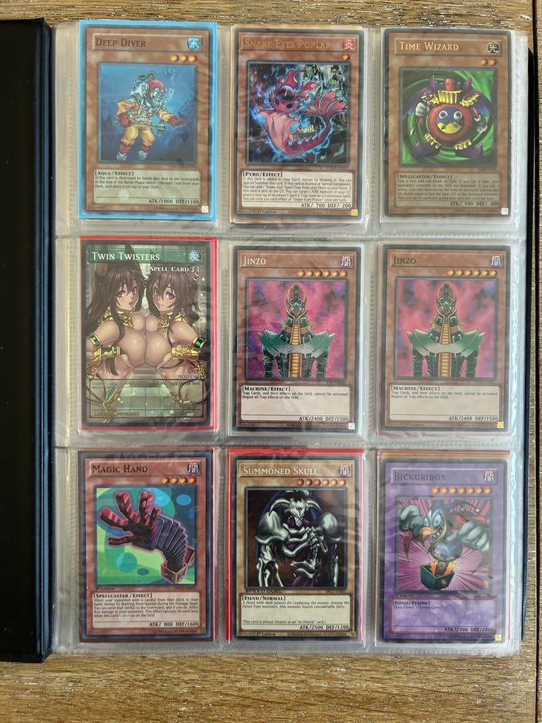 Yu-Gi-Oh! Kaarten Verzameling - Zeldzame en Populaire Kaarte, Ophalen of Verzenden, Gebruikt, Meerdere kaarten
