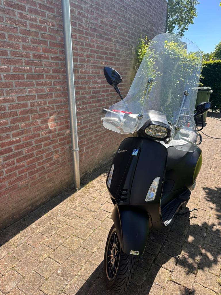 Vespa Sprint Notte 45 km/u, Ophalen, Gebruikt, Benzine, Vespa