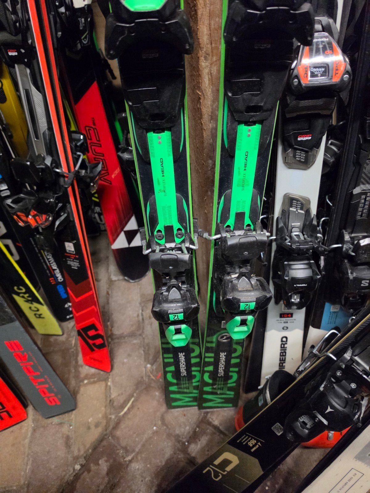 170cm HEAD SUPERSHAPE E-MAGNUM WORLDCUP 1000€, 160 tot 180 cm, Gebruikt, Ophalen of Verzenden, Carve