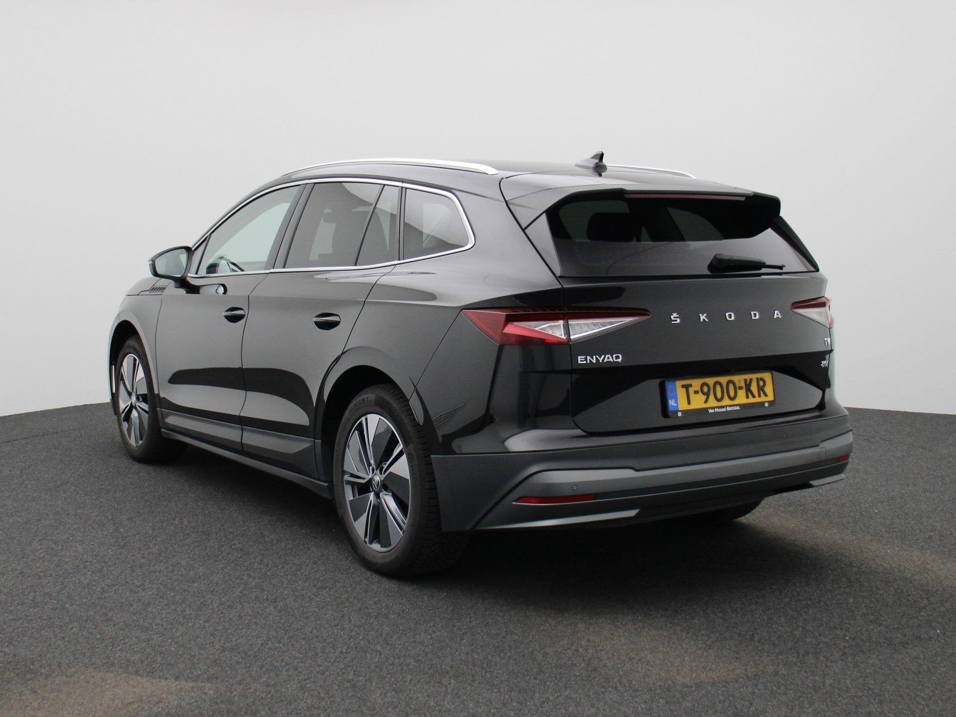 Skoda Enyaq iV 80 Business Edition | NAVIGATIE | STOEL-STUUR, Auto's, 12 maanden, Achterwielaandrijving, Gebruikt, Zwart