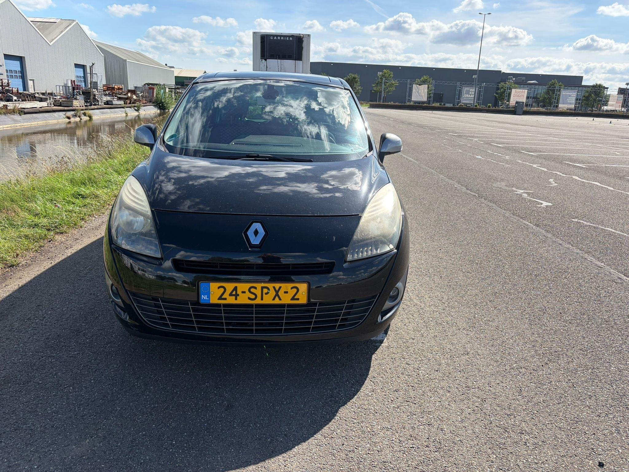 Renault Grand Scénic 1.4 TCe Parisienne EXPORT ONLY!, Voorwielaandrijving, Stof, Gebruikt, 4 cilinders