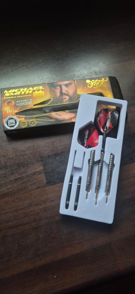 Micheal smith dartpijlen 26 gram, Sport en Fitness, Darts, Ophalen of Verzenden