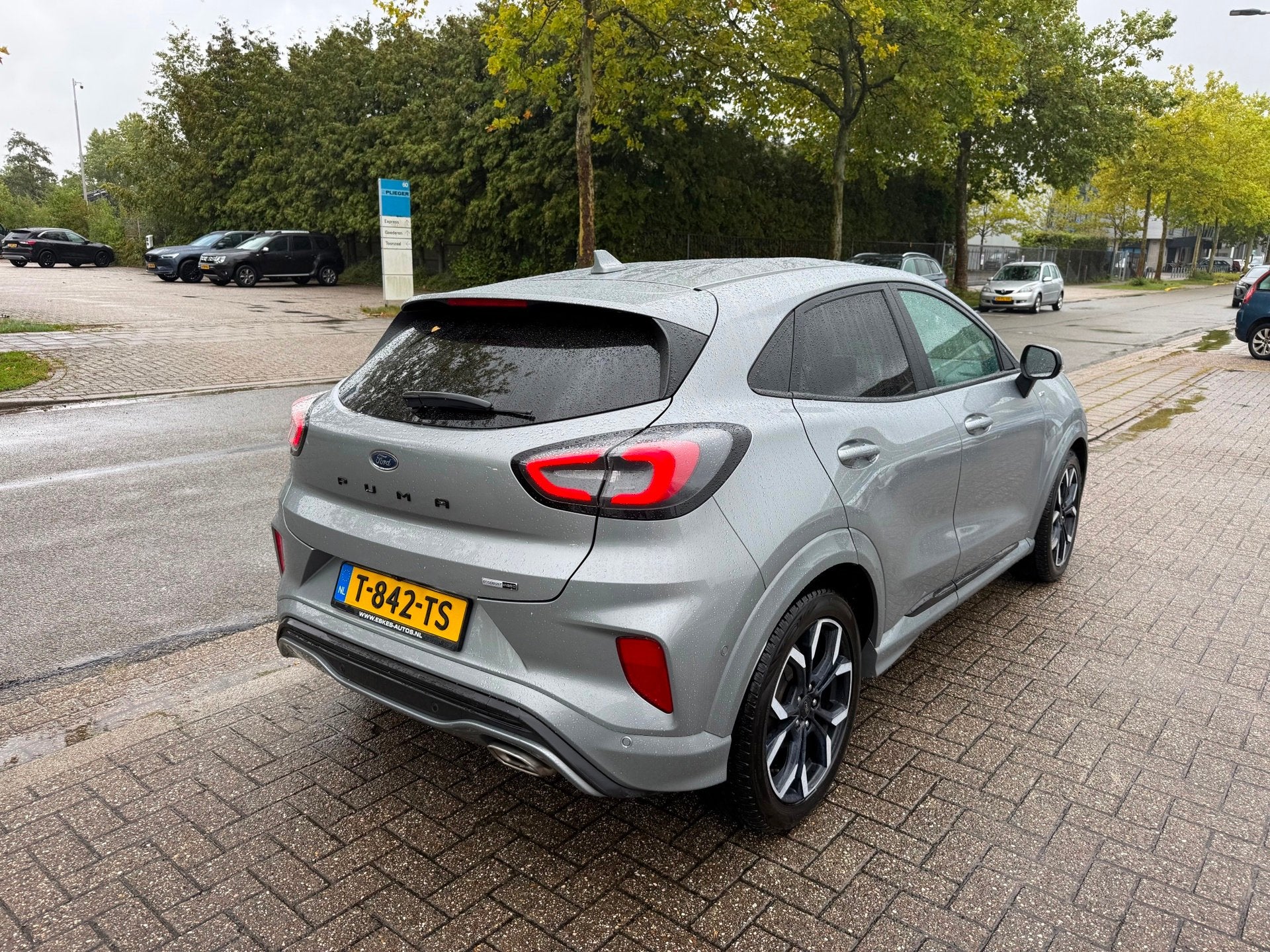 Ford Puma 1.0 EcoBoost Hybrid ST-Line Automaat, Navi, Camera, 125 pk, 665 kg, Bedrijf, Grijs