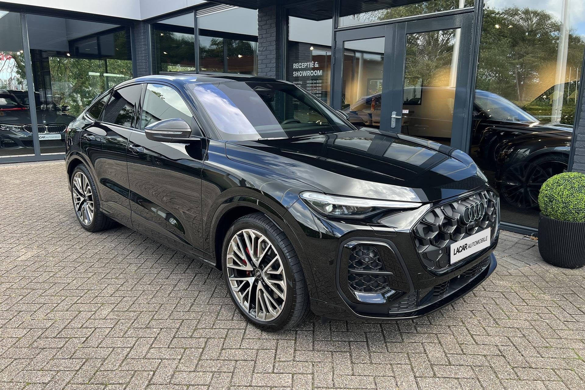 Audi Q5 e-hybrid quattro I Competition I Luchtvering I, Auto's, Automaat, Dealer onderhouden, Gebruikt, 4 cilinders