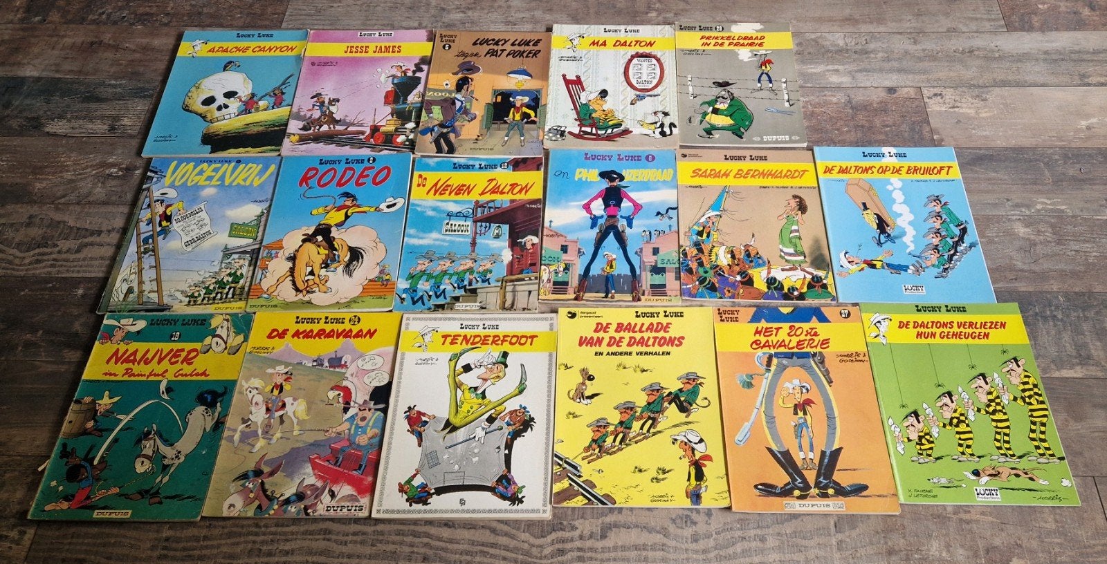 Lucky Luke Strips - 17stuks, Complete serie of reeks, Morris, Ophalen, Gelezen