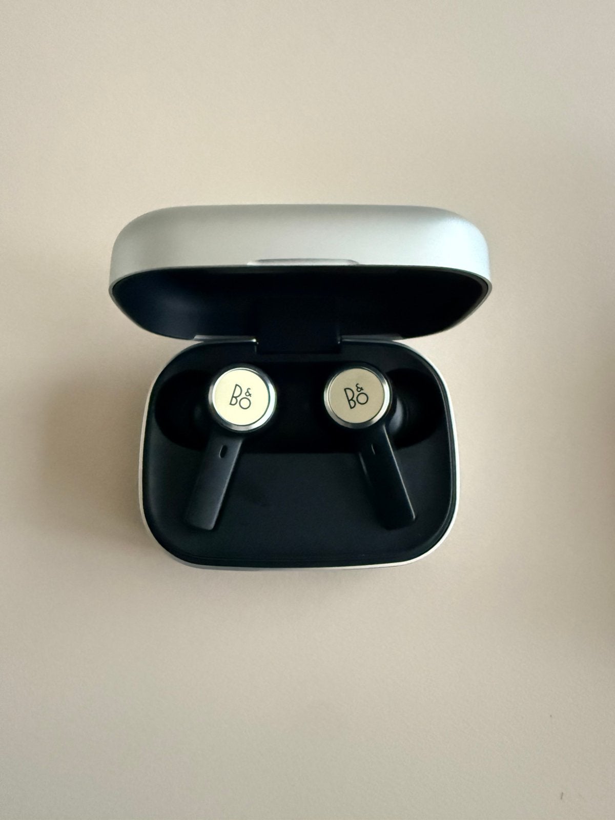 Te koop B&O bang & olufsen eleven in-ear, Ophalen of Verzenden, Zo goed als nieuw
