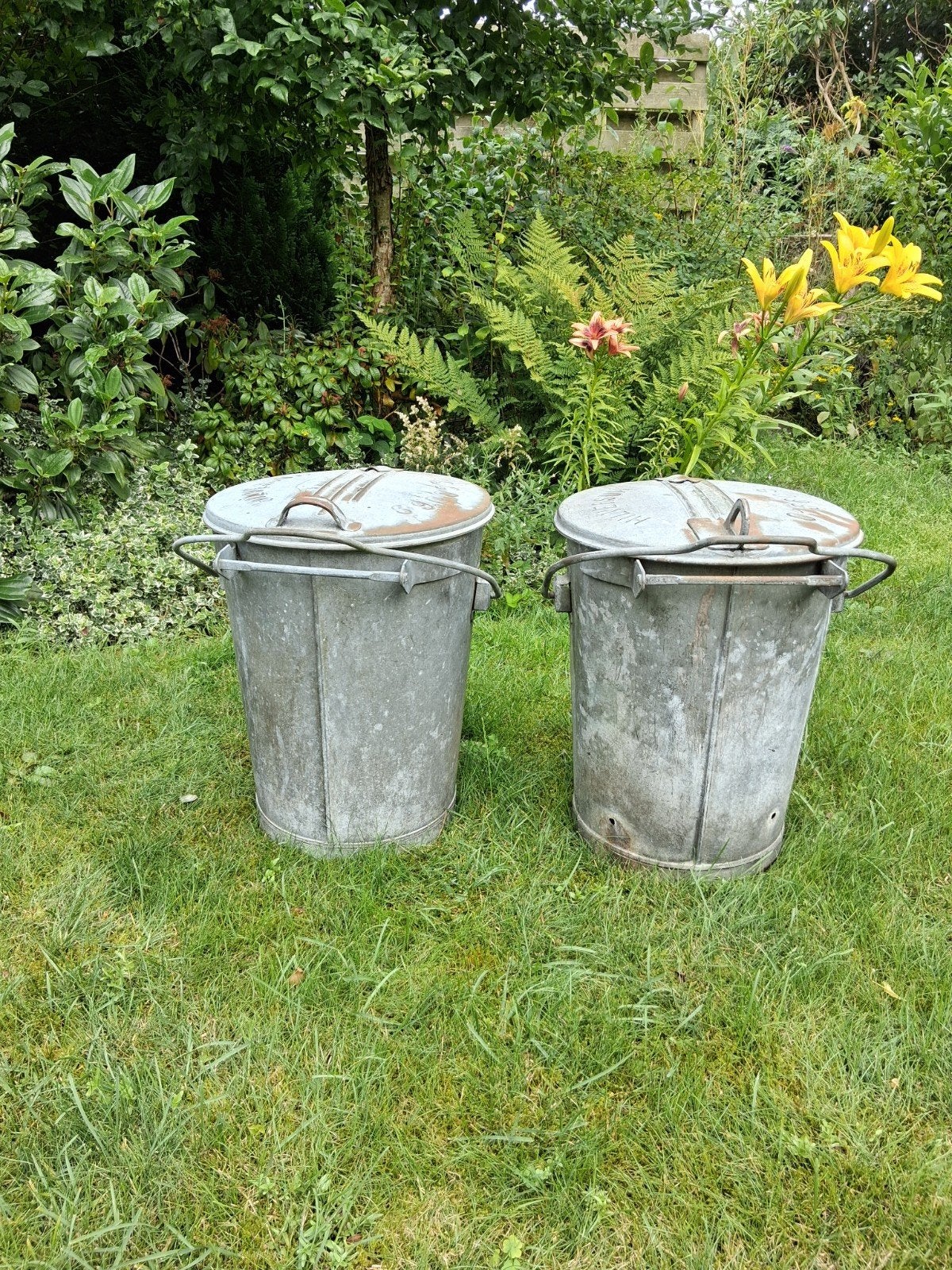 Zinken vuilnisbakken, per stuk €15, Tuin en Terras, Ophalen, Rond, Metaal, Minder dan 30 cm