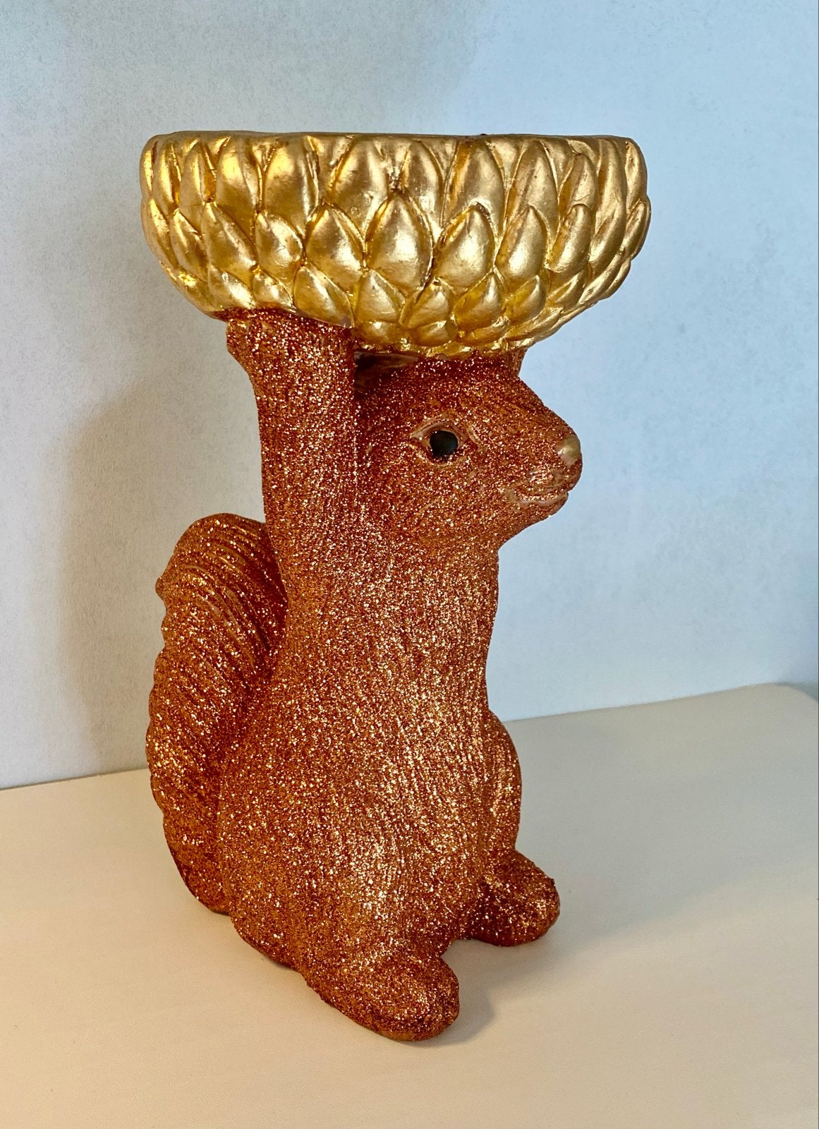 Glitter Eekhoorn met Gouden Schaal - Daan Kromhout, Overige materialen, Overige stijlen, Ophalen of Verzenden, Zo goed als nieuw