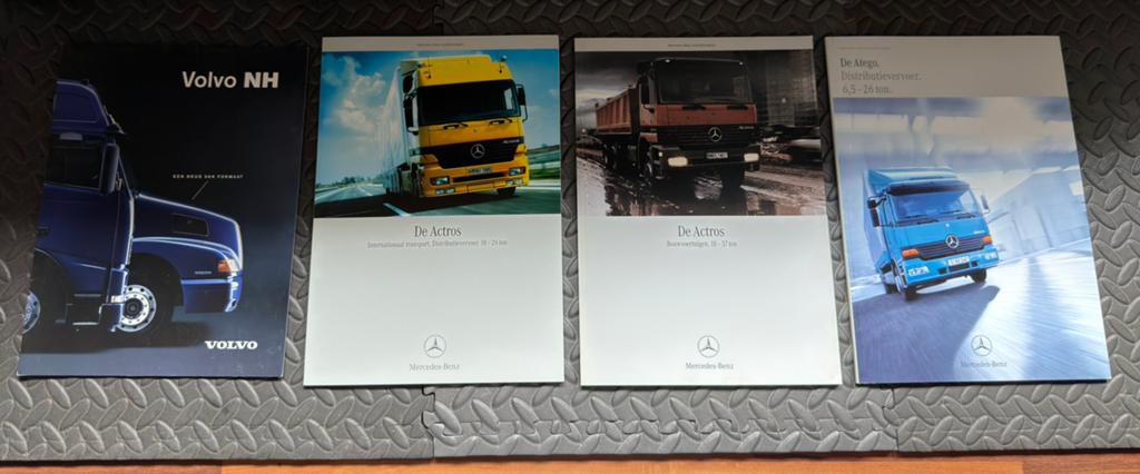 4 luxe Vrachtwagen Brochures - Volvo NH & MB (Actros/Atego), Ophalen of Verzenden