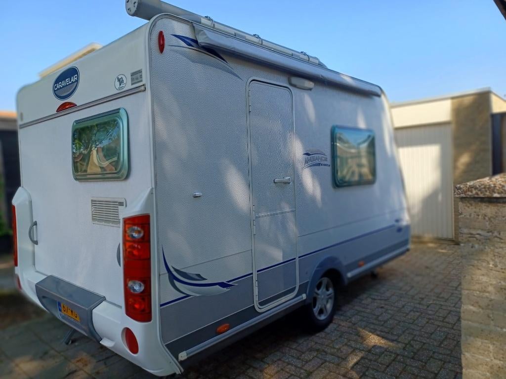 Caravelair Ambiance Style 372 Caravan bouwjaar 2011, Caravans en Kamperen, Caravans, 750 - 1000 kg, Particulier, Schokbreker, Caravelair