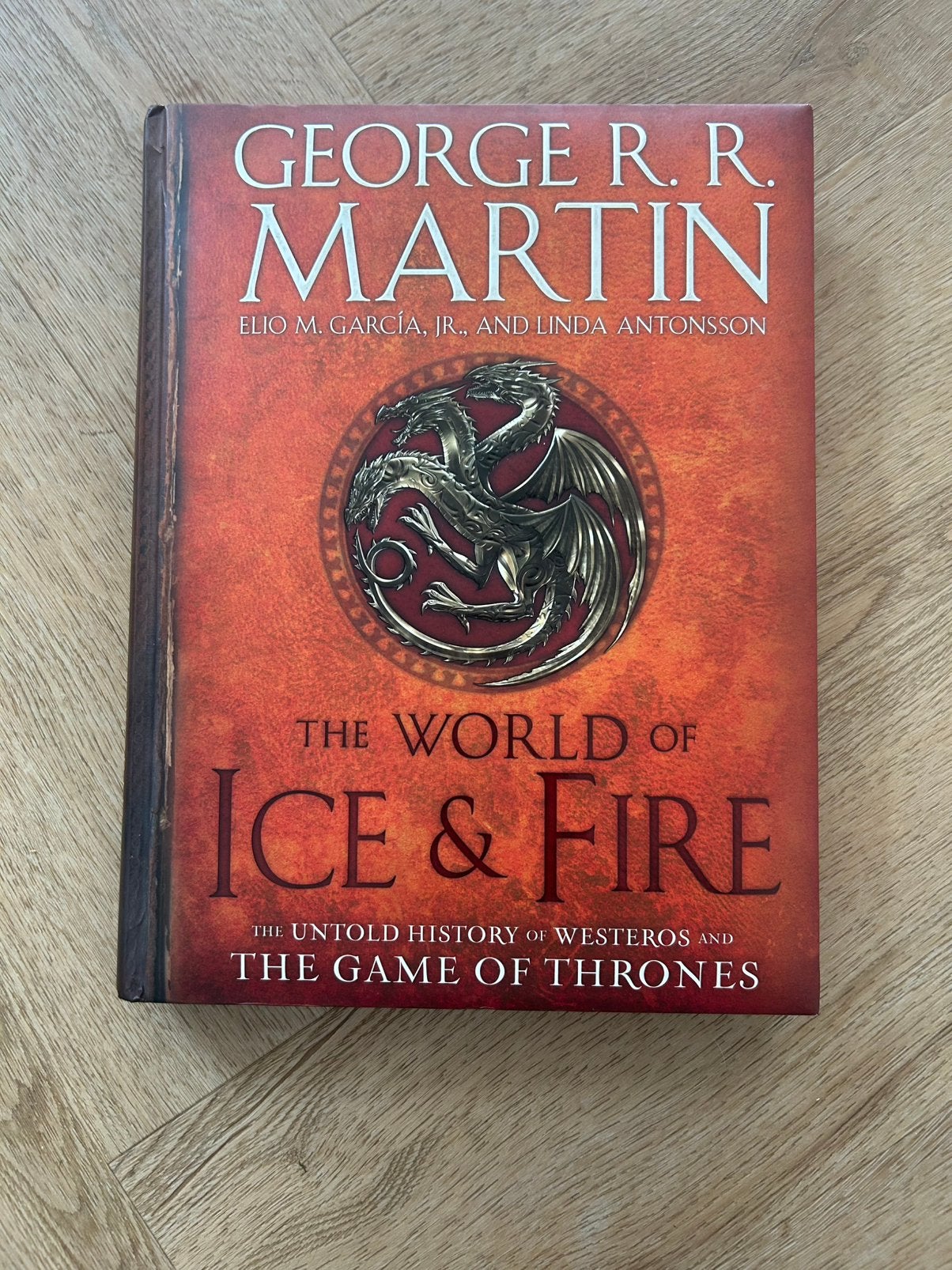 The world of ice & Fire, Ophalen of Verzenden, Zo goed als nieuw