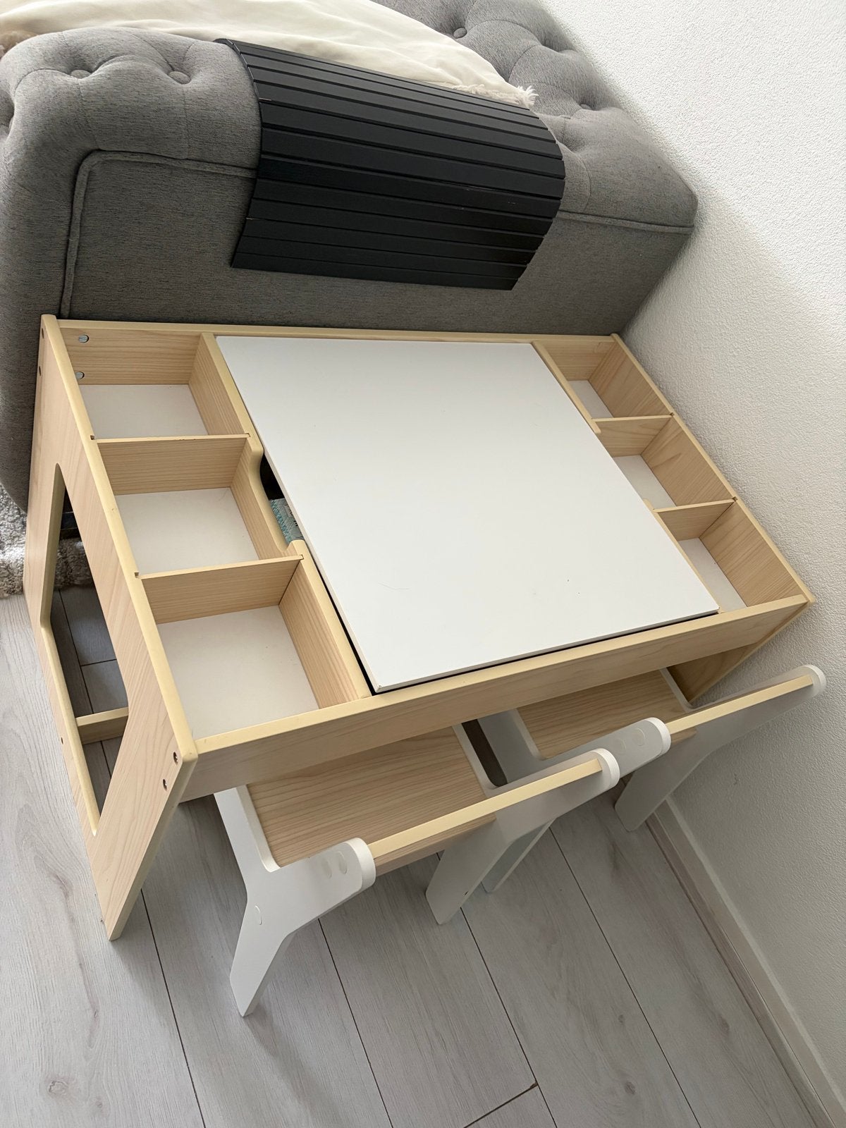 Kinderbureau met stoeltjes - In goede staat, Ophalen, Gebruikt, Tafel(s) en Stoel(en)