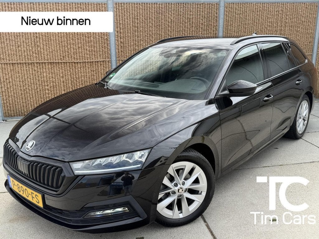 Skoda Octavia Combi 1.0 e-TSI Sport Business Automaat | LED, 1263 kg, Gebruikt, Zwart, Origineel Nederlands