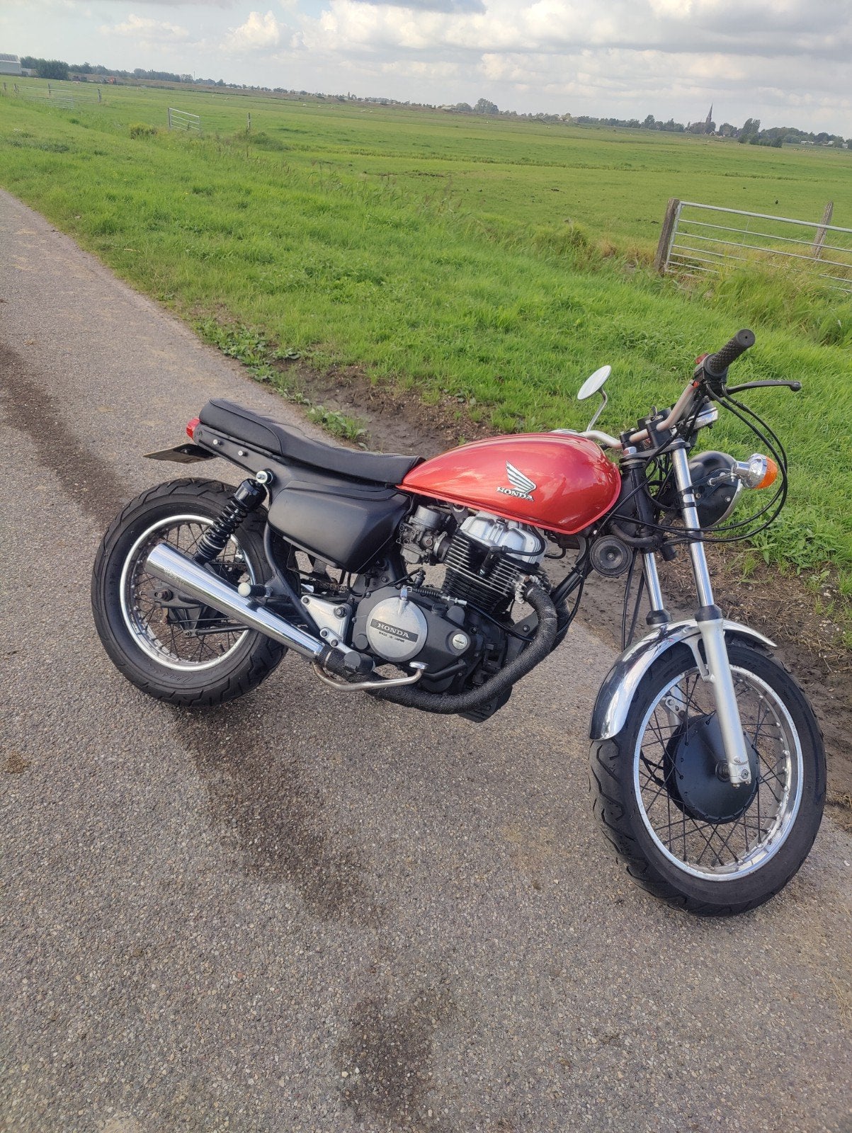 Honda CM450C Cafe Racer | 1983 | 31.281 km | echte oldtimer, 450 cc, 2 cilinders, Gebruikt, Particulier