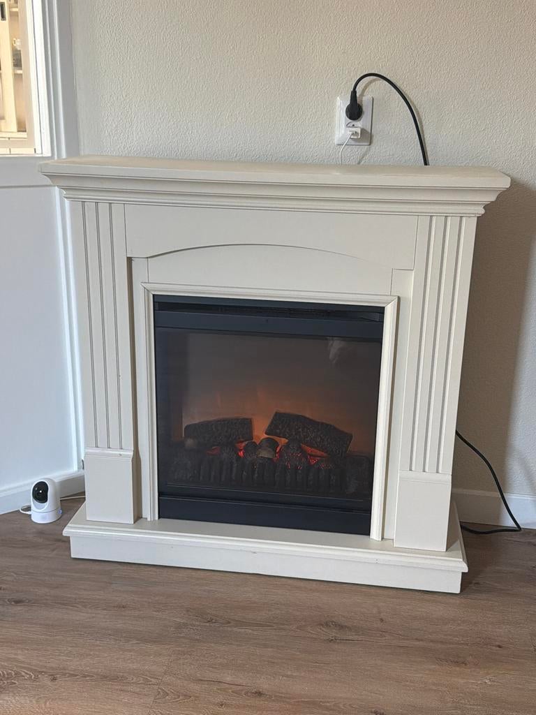Sfeervolle elektrische haard met klassieke ombouw, Ophalen, Gebruikt, Elektrische haard