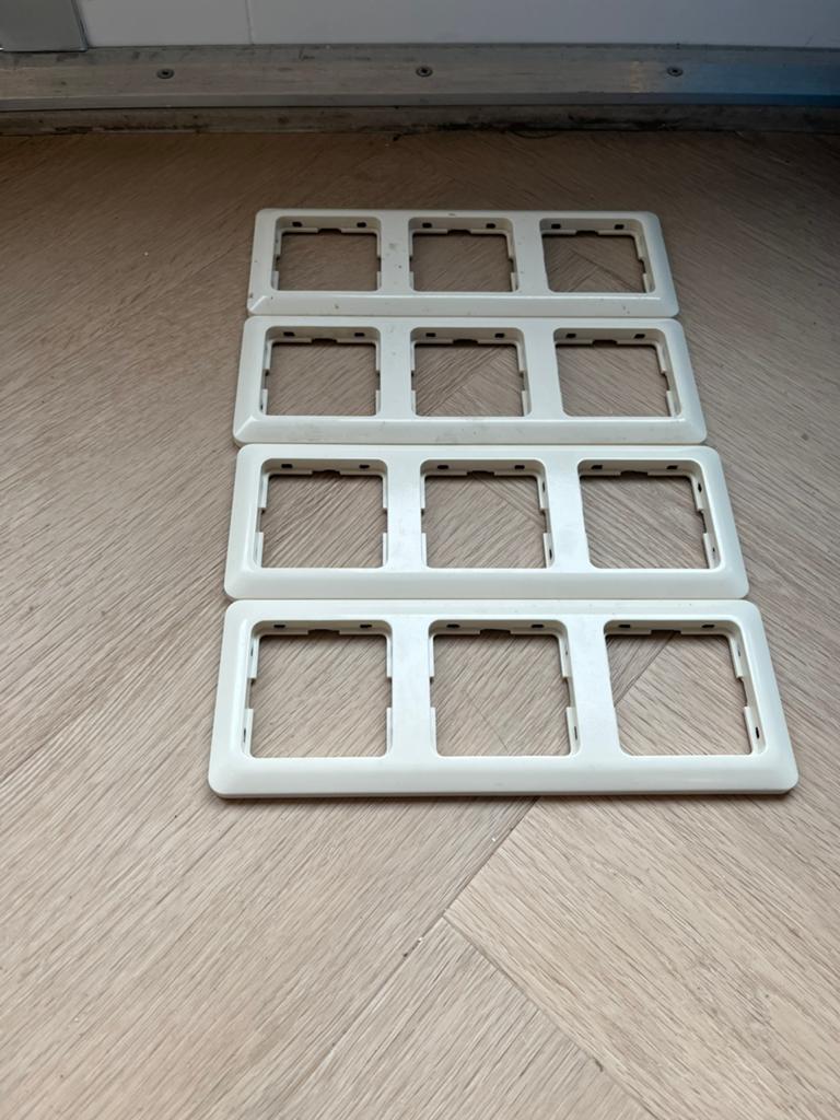 Hager berker schakelmateriaal, Ophalen, Gebruikt, Stopcontact