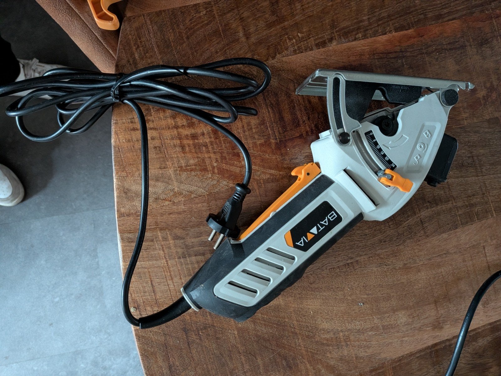 Batavia BT-CS020 Precisie Handcirkelzaag 600W, Minder dan 30 mm, Cirkelzaag, 600 tot 1200 watt, Ophalen of Verzenden