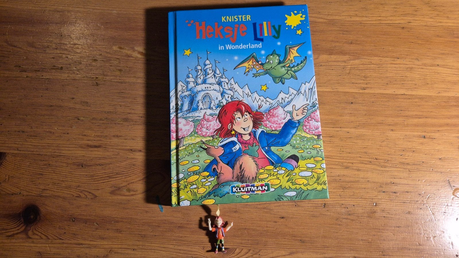 Knister - Heksje Lilly in Wonderland, Fictie algemeen, Ophalen of Verzenden, Zo goed als nieuw, Knister