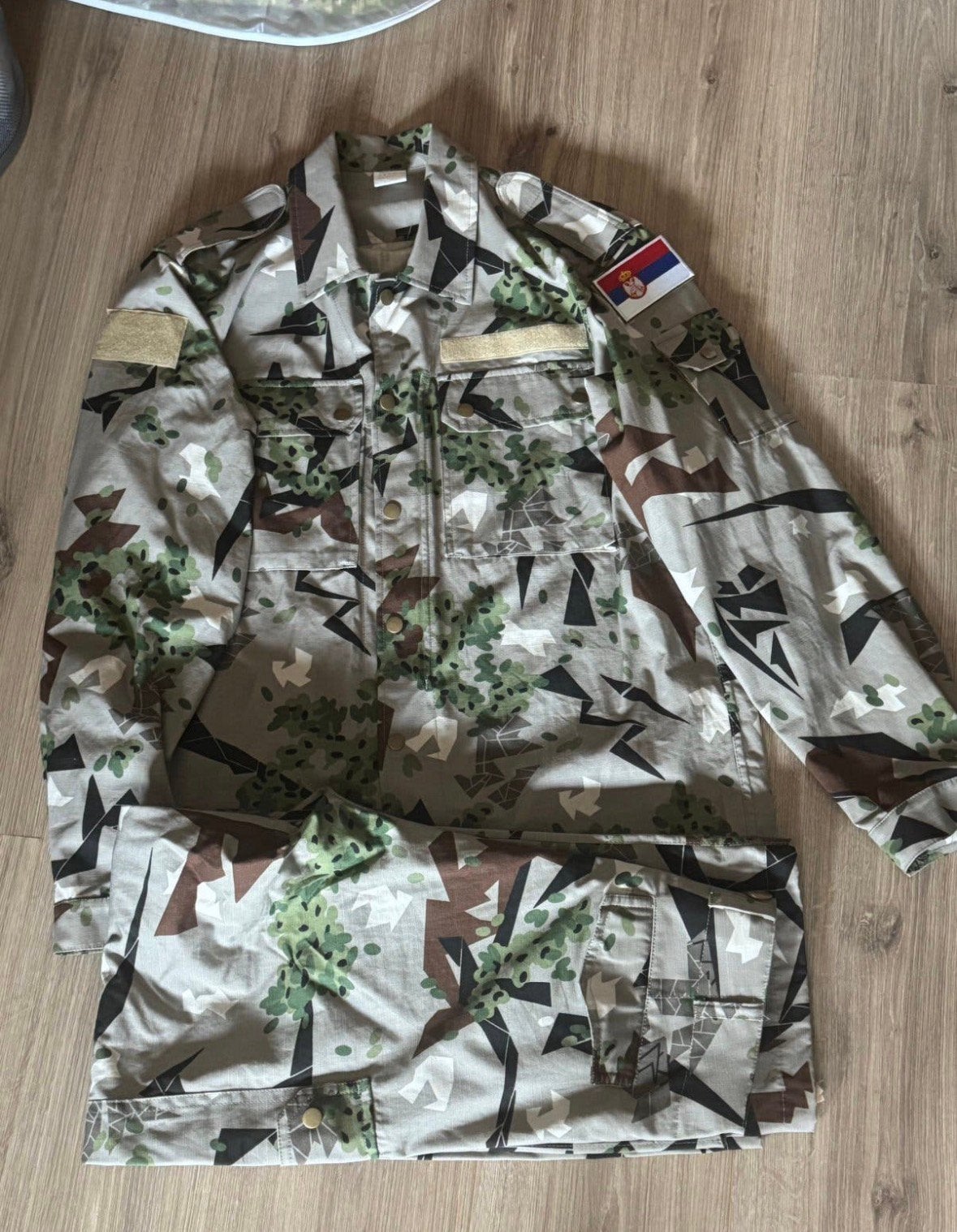 Servië experimenteel camouflage joegoslavie, Ophalen of Verzenden, Landmacht, Overige gebieden, Kleding of Schoenen