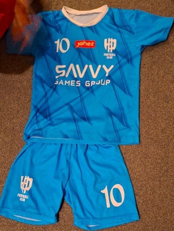 Voetbaltenues voor kinderen, Maat XS of kleiner, Ophalen of Verzenden, Shirt