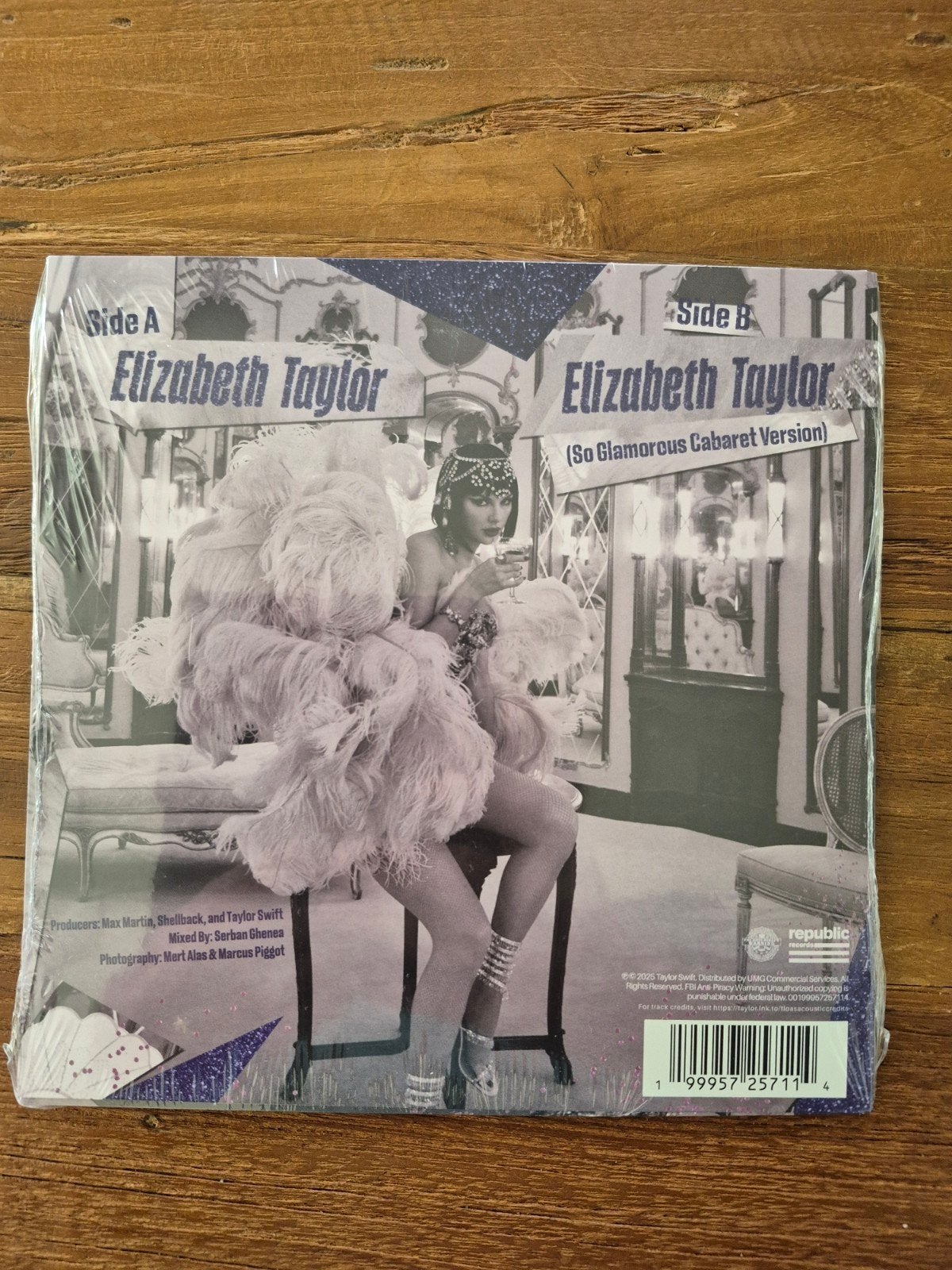 Taylor Swift Elizabeth Taylor single met kalender geseald, 1 single, Ophalen of Verzenden, Nieuw in verpakking, Pop