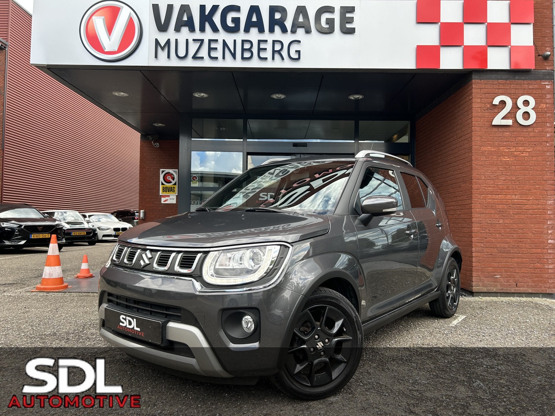 Suzuki Ignis 1.2 Smart Hybrid Style // NAVI + CARPLAY // CAM, Auto's, 83 pk, Stof, Zwart, 4 cilinders