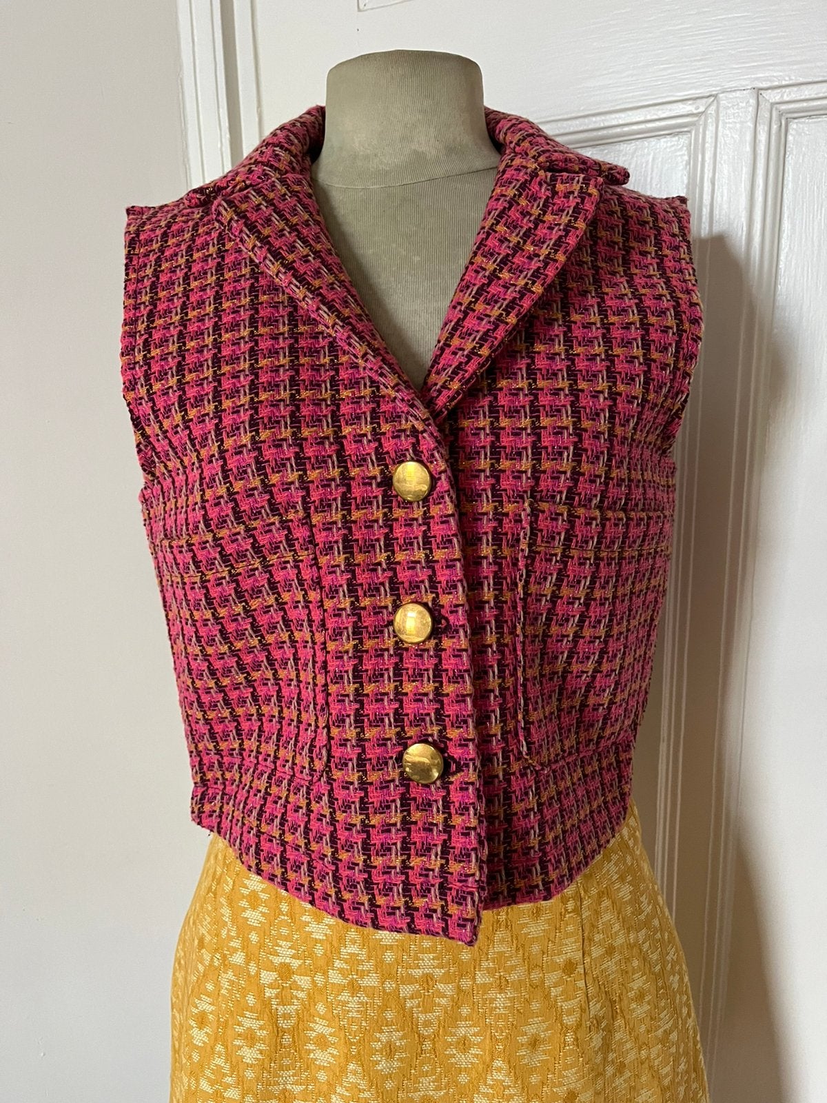 Leuk tweed giletje, Maat 38/40 (M), Ophalen of Verzenden, Zo goed als nieuw, Roze