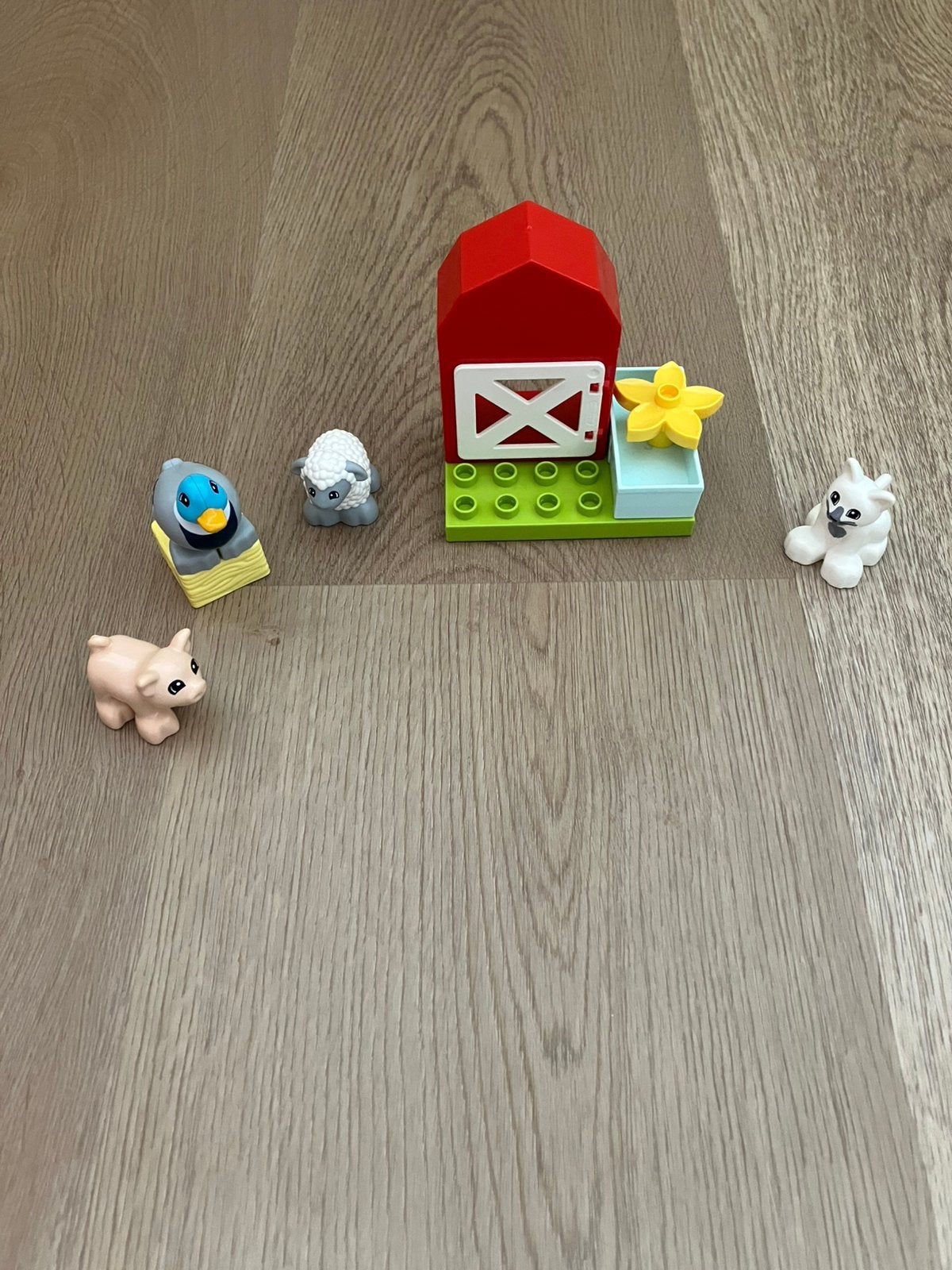 LEGO DUPLO Boerderijdieren verzorgen (10949), Compleet, Ophalen of Verzenden, Zo goed als nieuw, Duplo
