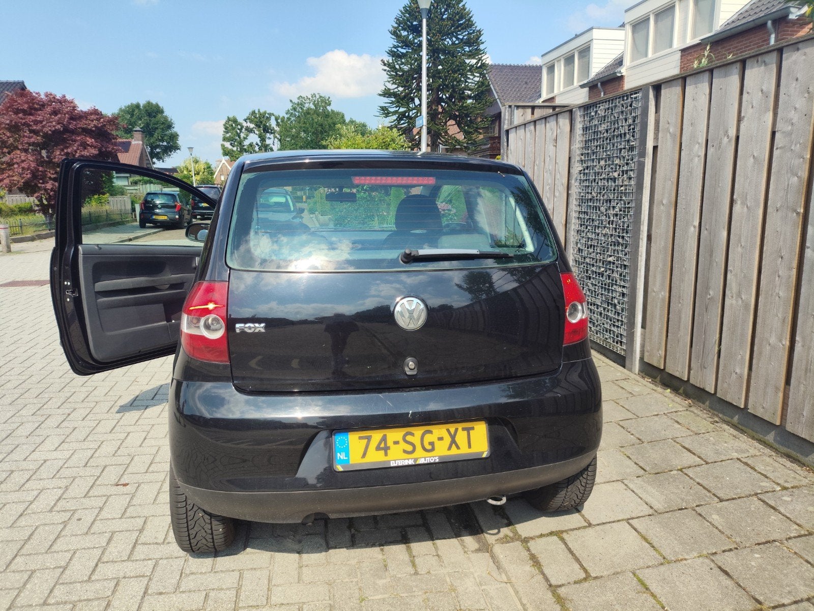 Volkswagen Fox 1.2 40KW 2006 Zwart, Auto's, Voorwielaandrijving, 4 stoelen, 1198 cc, Origineel Nederlands