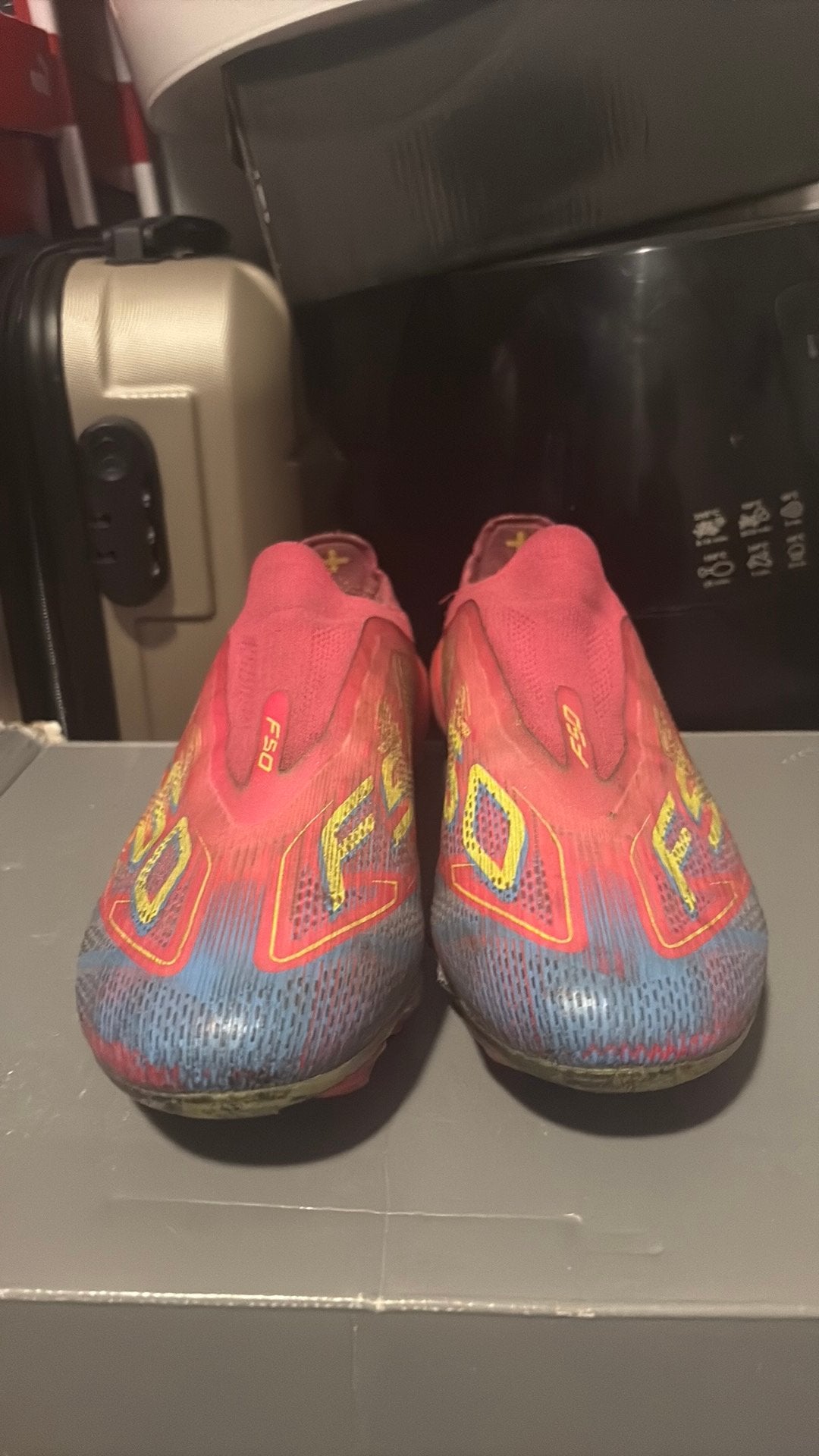F50 Elite Roze Plus, Gebruikt, Maat XS of kleiner, Schoenen, Ophalen of Verzenden