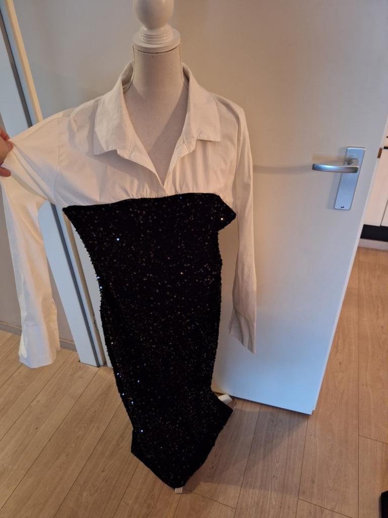 Lange feestjurk met pailletten en kleine split. Maat 48, Made in Italy, Overige typen, Zwart, Maat 46/48 (XL) of groter