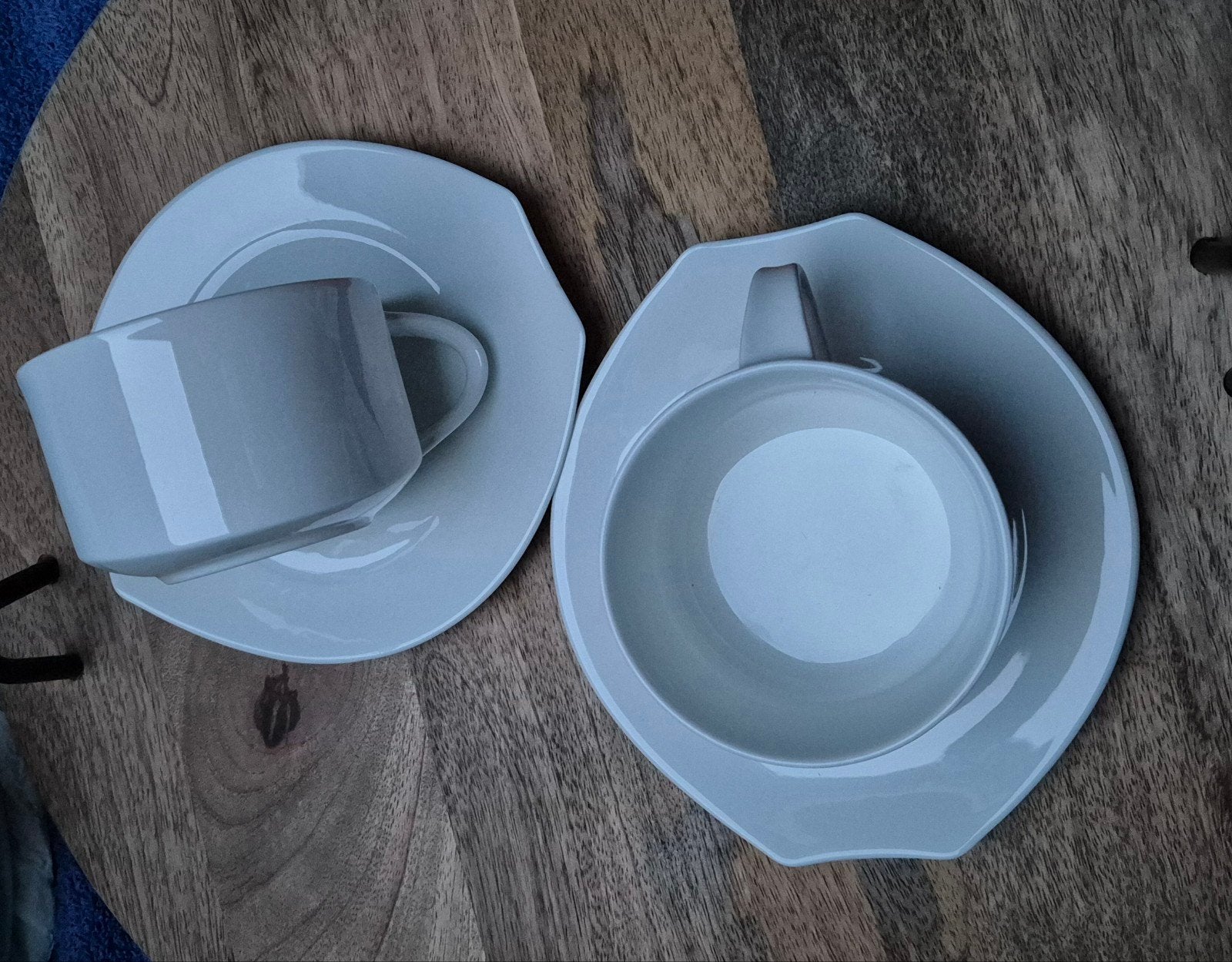 Villeroy & Boch Alba koffiekop met schotel (2 stuks), Huis en Inrichting, Gebruikt, Villeroy & Boch, Ophalen of Verzenden, Modern