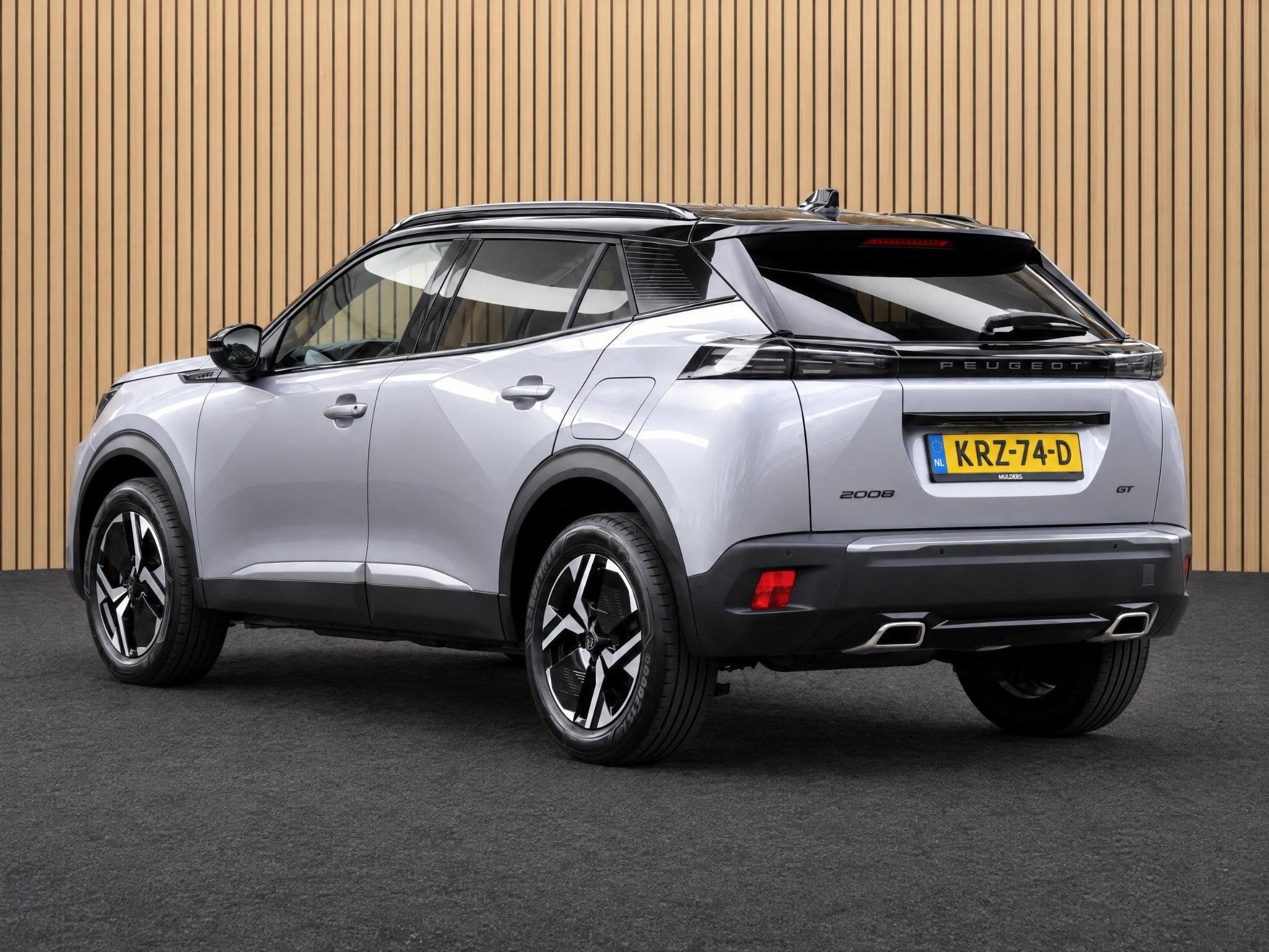 Peugeot 2008 1.2 Hybrid 145 GT VOORRAAD KORTING, Auto's, Euro 6, 1199 cc, Leder en Stof, Origineel Nederlands